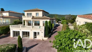 Demeure à Fréjus (83370)