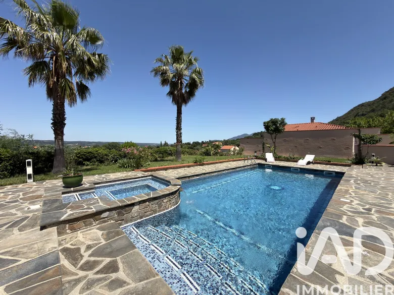 Maison 7 pièces 180 m² · à Céret · 180 m² · 740 000 €