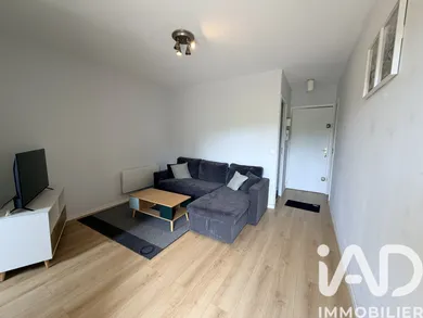 Apartment in Aix-en-Provence (13090)