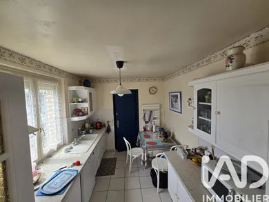 Traditional house in Montreuil-le-Henri (72150)