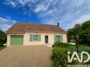 Traditional house in Montreuil-le-Henri (72150)