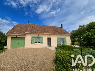 Traditional house in Montreuil-le-Henri (72150)