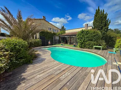 Maison traditionnelle à Tabanac (33550)