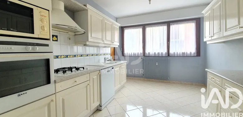 Appartement 4 pièces 109 m² · à Amiens · 109 m² · 174 800 €