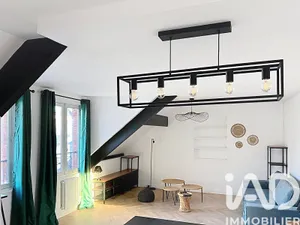 Apartment in Puteaux (92800)