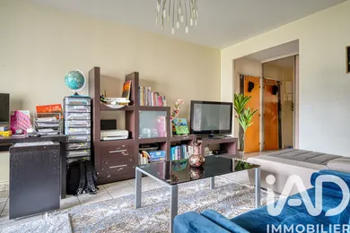 Apartment in Pontoise (95000)