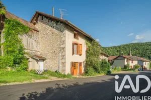 House in Saint-Aupre (38960)