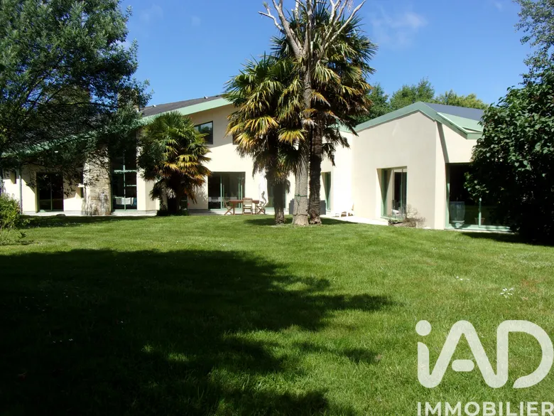Maison 9 pièces 234 m² · à Landéda · 234 m² · 896 000 €