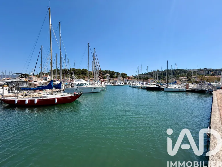 Appartement 3 pièces 84 m² · à Saint-Mandrier-sur-Mer · 84 m² · 293 000 €