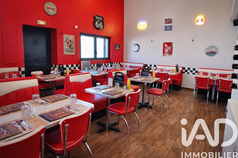 Restaurant à Le Touvet (38660) · 100 m² · 84 000 €