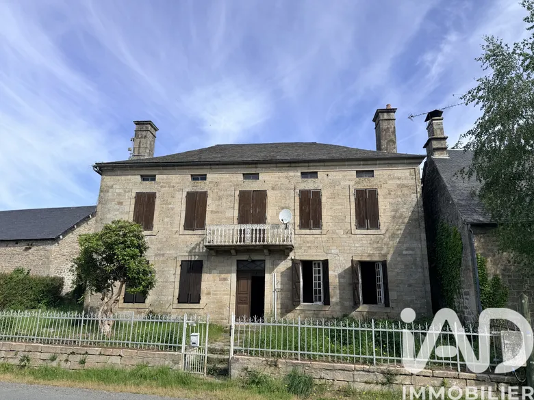 Maison 7 pièces 183 m² · à Pérols-sur-Vézère · 183 m² · 131 000 €