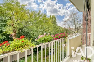 Apartment in Montmorency (95160)