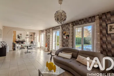 Maison à Montigny-sur-Loing (77690)