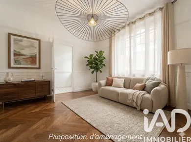 Townhouse in Nantes (44300)