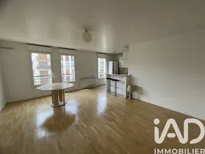 Apartment in Montrouge (92120)