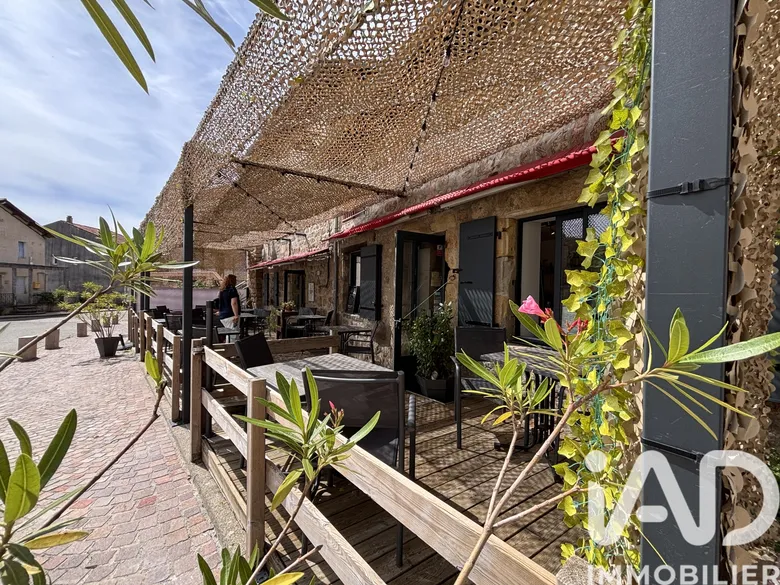 Local commercial 113 m² · à Meyras · 113 m² · 100 000 €