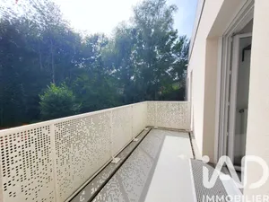 Apartment in Voisins-le-Bretonneux (78960)
