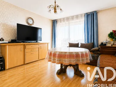 Apartment in Asnières-sur-Seine (92600)