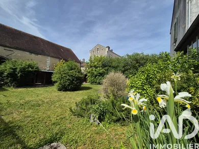 Maison de village à Neuvy-Sautour (89570)