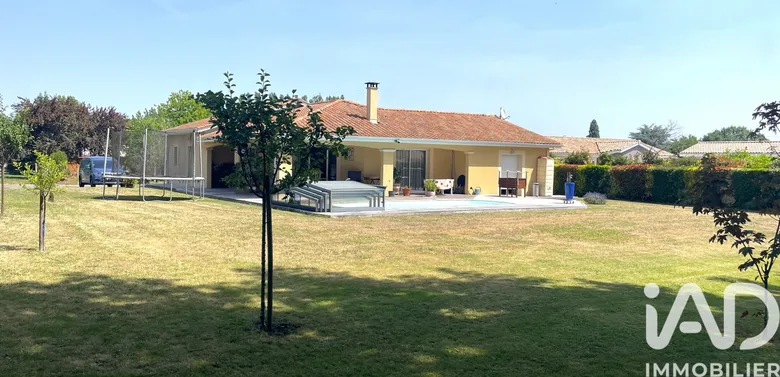 Maison 6 pièces 151 m² · à Périssac · 151 m² · 389 000 €