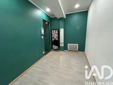 Commercial walls in Claye-Souilly (77410)