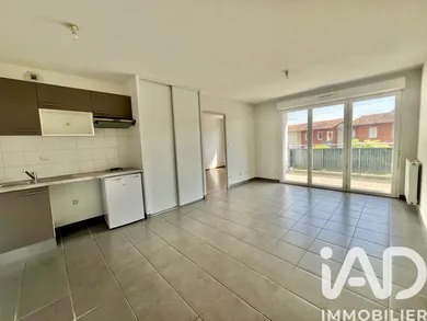 Apartment in Castanet-Tolosan (31320)