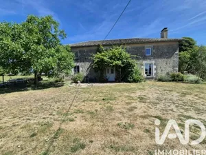 Maison de campagne à Rom (79120)