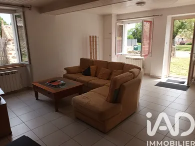 Village house in Voulmentin (79150)