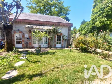 Mansion in Sougé-le-Ganelon (72130)