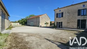 Maison de village à Courcôme (16240)