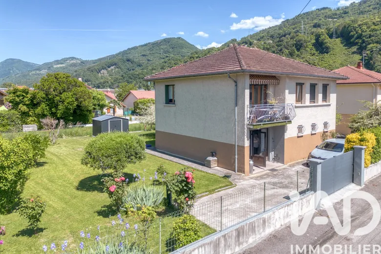Maison 3 pièces 136 m² · à Froges · 136 m² · 359 000 €