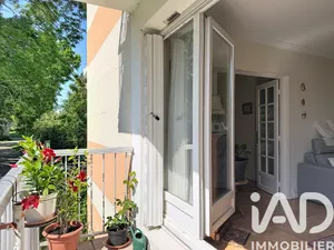 Apartment in Magny-les-Hameaux (78114)