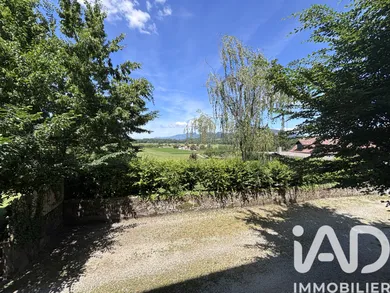 Appartement à Saint-Genix-les-Villages (73240)