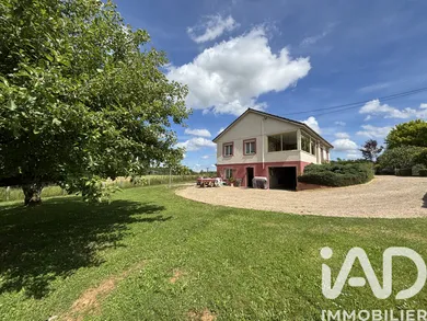 Traditional house in Branges (71500)