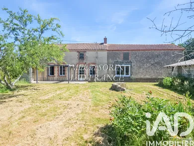 Barn in La Chaize-le-Vicomte (85310)