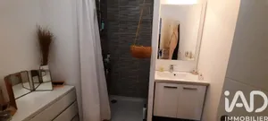 Apartment in Bordeaux (33300)