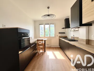 Apartment in Nantes (44300)