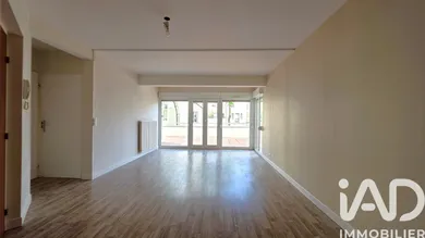 Apartment in Reims (51100)