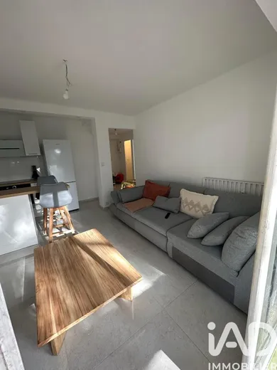 Apartment in Hyères (83400)