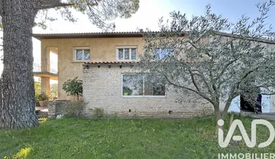 Maison traditionnelle à Saint-Marcel-d'Ardèche (07700)