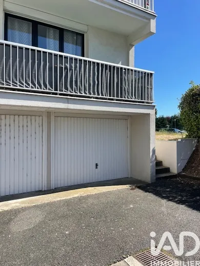 Apartment in Saint-Jean-le-Blanc (45650)
