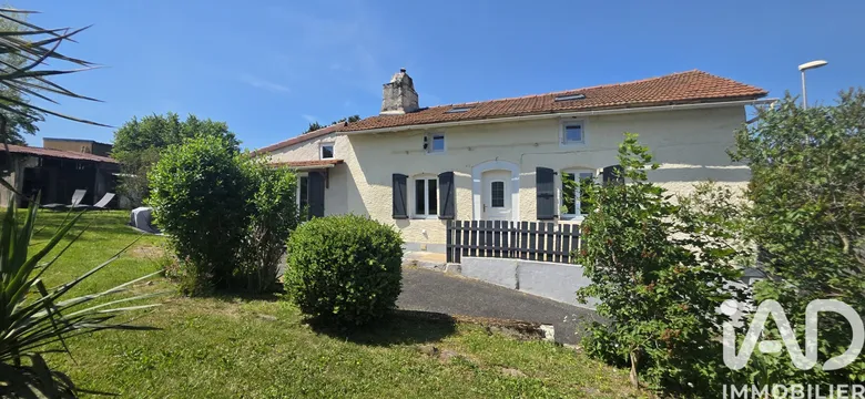 Maison 3 pièces 90 m² · à Saint-Paul-des-Landes · 90 m² · 185 000 €