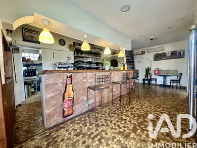 Commercial walls in Mitry-Mory (77290)