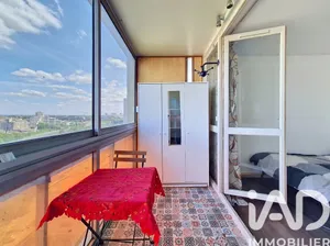Apartment in Créteil (94000)