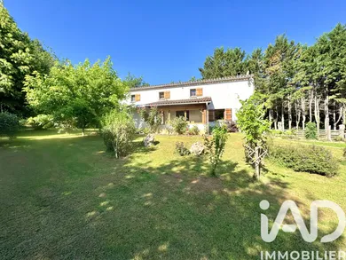 Maison de campagne à Saint-Front-sur-Lémance (47500)