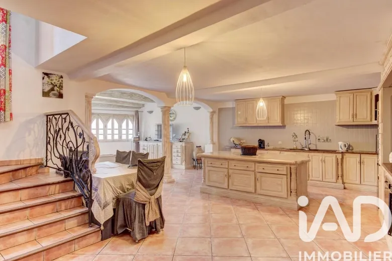 Maison 5 pièces 163 m² · à Rimplas · 163 m² · 298 000 €