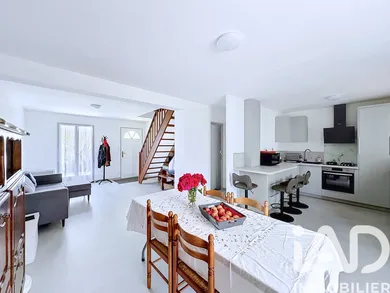 Maison à Bray-sur-Seine (77480)