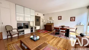 Apartment in Paris (75015)
