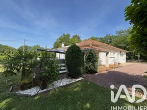 Traditional house in Sanilhac (24660)