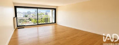 Apartment in Paris (75013)
